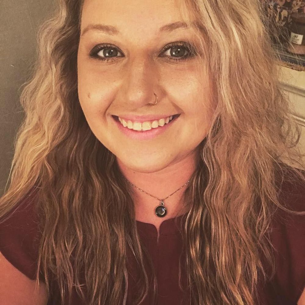 Meet your Posher, Ashley